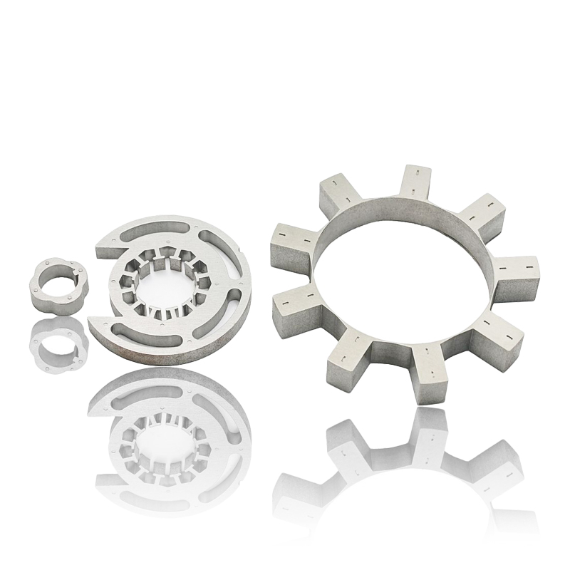 モーターのステーターとローターコアはモーターの起動性能と過渡応答にどのように貢献しますか?